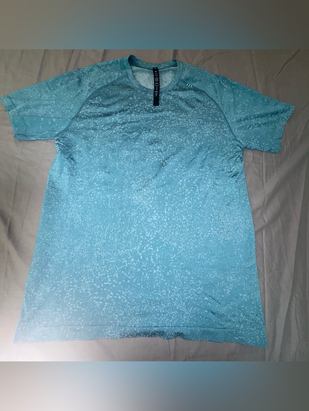 Lululemon metal vent tee